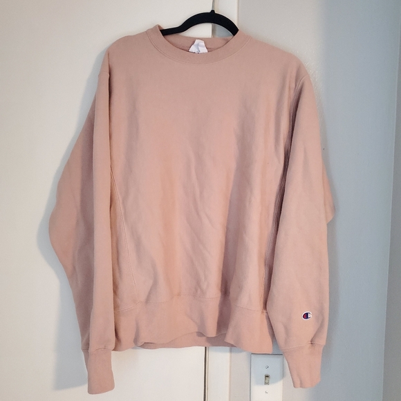 Champion Tops - Champion Crewneck Pullover